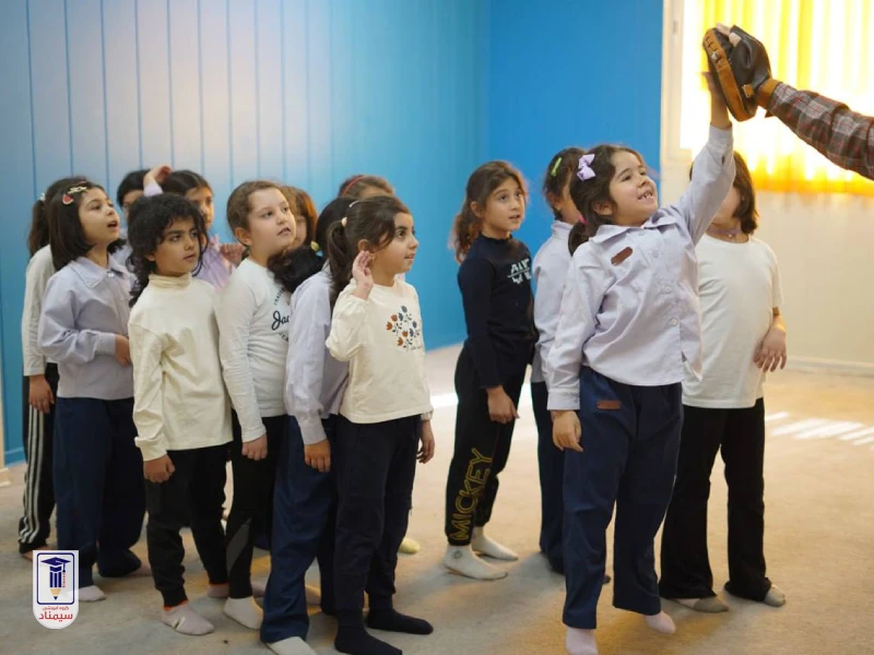 ۹ تکنیک کاربردی برای آموزش نظم و انضباط به کودکان دبستانی